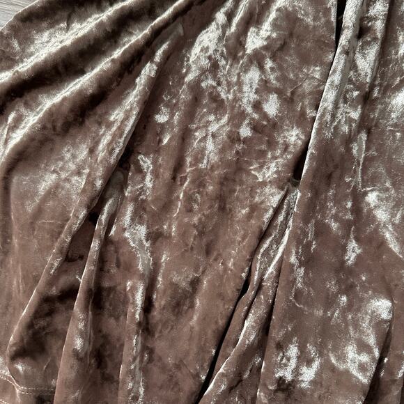 Urban outfitters crushed velvet Vanessa romper size Large silence noise - Picture 4 of 11